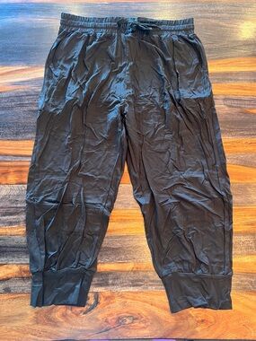 Women’s Black Drawstring Jogger Pants